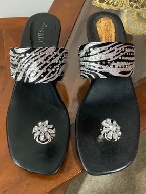 Amanda Zebra Print Rhinestone Black Slide Sandals Size 8 Y2K Glam Bling Retro